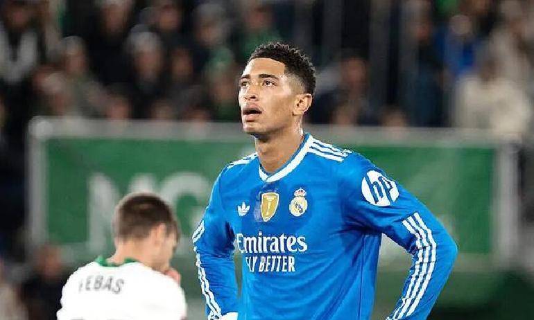 皇马连续三轮未能取胜，主帅受到质疑 